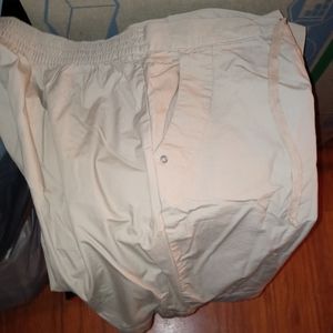 Basic Edition women size large shorts